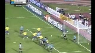 ultimos minutos del partido Brasil 33 Uruguay Eliminatorias 2006 [upl. by Llenrep460]