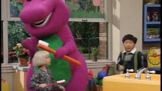 cepillarse los dientes Barney [upl. by Ailec]