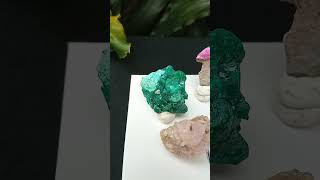 3929 thumbnail miniature collection  Congo  cobaltoan calcite malachite kolwezite  info on ebay [upl. by Lepine216]