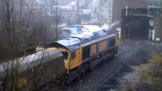 Class 66 66704 seen at Thoresby Colliery  10122011 [upl. by Noryd498]