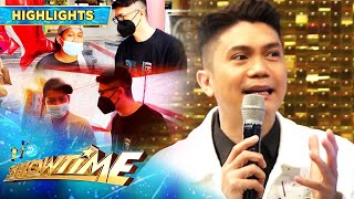 Vhong shares his experience giving help to random Madlang People  Its Showtime Palarong PangMadla [upl. by Morrie]