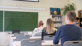 Pirmieji įspūdžiai po valstybinio lietuvių kalbos ir literatūros brandos egzamino [upl. by Eceer]