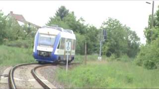 BR 640 vom HarzElbeExpress HEX grüßt den Filmer mit dem Signalhorn am Lokschuppen in Halberstadt [upl. by Arikaahs]