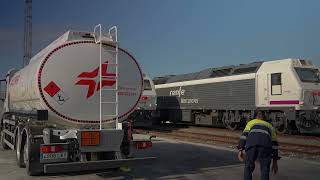 EED  Cepsa Maersk y Renfe lideran la transición hacia un transporte ferroviario más sostenible [upl. by Elbam]