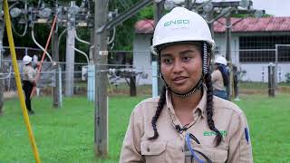 Mujeres que inspiran  Programa de electricista liniero INADEH  ENSA [upl. by Kesia]