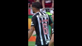 HULK E BATTAGLIA DO ATLÉTICOMG ENTRAM EM DISCUSSÃO  FLAMENGO X ATLÉTICOMG  shorts  geglobo [upl. by Ahsyle]