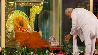 Prime Minister Narendra Modi pays Tribute to HH Pramukh Swami Maharaj [upl. by Avad]