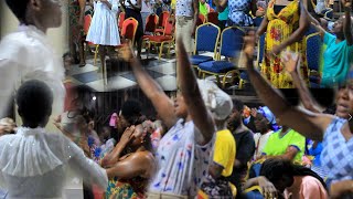 Davelyn Boatemaa Deep Worship At Takwa woow what A Marvelous performance [upl. by Ocire156]