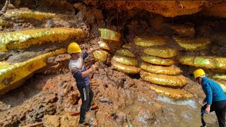 I found the treasure cave in the cliff while I was digging for crystals [upl. by Assili]