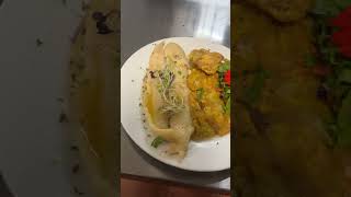 Mofongo Relleno de Camarones con Langosta en Mantequilla [upl. by Eversole471]