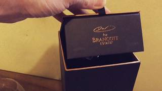 Unboxing amp Pouring Ltd Edition 2016 Brancott Reflection Sauvignon Blanc [upl. by Eizzo]