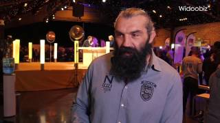 Sébastien Chabal  lancien champion a troqué son maillot de rugby pour la casquette dentrepreneur [upl. by Derfliw]