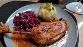 Das beste Essen zu Weihnachten Gänsekeule – saftig knusprig und lecker im Ofen und Bräter [upl. by Allisan]