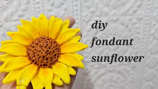 diy fondant sunflower complete tutorial diy fondant craft cakedecorating [upl. by Martreb960]