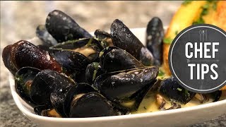 Classic French Mussels Recipe  Moules Marinière with White Wine amp Garlic Butter Sauce [upl. by Enilamme]