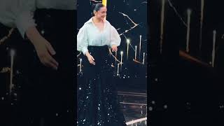 Yumna Zaidi getting a award at 9th HUM Awards 2024 [upl. by Hernando]