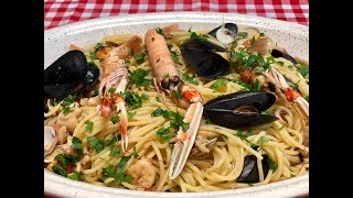 Spaghetti allo Scoglio Gustoso Primo di Mare [upl. by Eylatan]