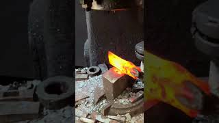 Dangerous high temperature forging the blacksmith forged an axe in 35 seconds [upl. by Shirlee]