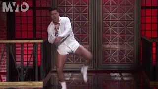 Sin pantalones Ricky Martin canta y baila más sexy que nunca  The MVTO [upl. by Meggy]