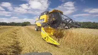 GoPro Moisson 2016  New Holland Csx 7040  Deutz 5120 amp D 62 06  Same Explorer 85 t  Brochard [upl. by Noryv558]