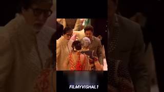 Shahrukh Khan ambani bhai shahrukhkhan ambaniwedding [upl. by Housum364]