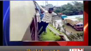 Mumbai Local Train Stunt [upl. by Hoffer]