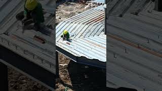 Steel deck installation construction everyone constructionwork thankyouforwatching [upl. by Beka]