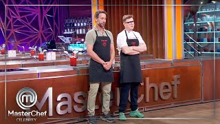 Jorge Cadaval deja las cocinas de MasterChef  MasterChef Celebrity 8 [upl. by Schiff]