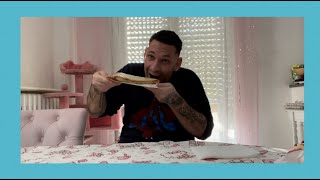 FINALMENTE MANGIO LA PIZZA 🍕 PICCOLO SGARRO DALLA DIETA EATING SHOW MUKBANG ITA [upl. by Elolcin815]