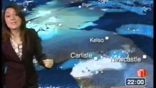 BBC Weather 22nd December 2009 Snow showers in places [upl. by Gilbye]