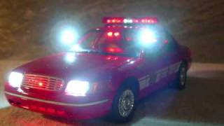 118 FIRE CHIEF WITH WORKING LIGHTS FULLY FUNCTIONAL LIGHT BAR AND TRAFFIC ADVISER [upl. by Novled]