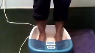 REVIEW DELUXE BUBBLE BLISS FOOT SPA BY HOMEDICS [upl. by Toms389]