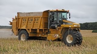 Epandage chaux 2012 Terra Gator 8133  spreading lime [upl. by Imoyn]