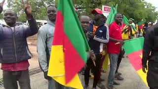 LIONS INDOMPTABLES A GAROUA [upl. by Hindu830]