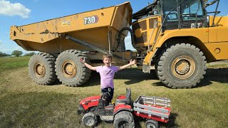 Digging dirt and driving HUGE dump truck  Tractors for kids [upl. by Laureen]