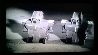 Illya Kuryakin Vs Ideal Robot Commandos [upl. by Socin]