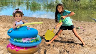 Deema and Sally Play Fun summer Adventure in the sand [upl. by Shandie]