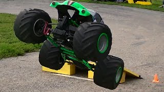 RC Grave Digger Bad to the Bone [upl. by Emmye]