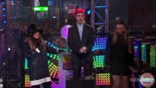 Ninja tries to get New Years Eve crowd to floss with him CRINGE [upl. by Selia]