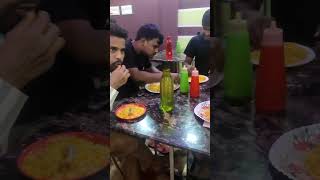 Restaurant to pura Khali ho raha 😱🤔minivlog restaurantvlog vlog vdieo [upl. by Gnat]