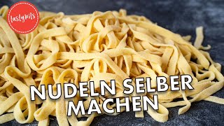 Nudeln selber machen  Einfaches TAGLIATELLE Rezept für selbst gemachte Bandnudeln [upl. by Nuahsel]