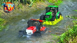 BRUDER TRAKTOR McCORMICK John Deere he fell into a river mud [upl. by Giorgi179]