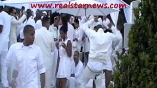 Does Chris Brown prove by singing and dancing at PDiddys All white party 2009 that he is back [upl. by Boniface]