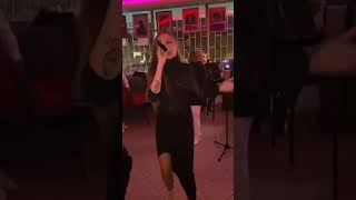 Atina Ferari i Paganini bend  Muzej Romske kulture live 🎤 [upl. by Yttak587]