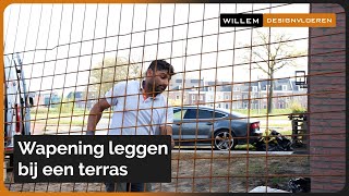 Wapening leggen voor een gevlinderd betonnen terras  Willem Designvloeren [upl. by Marabelle]