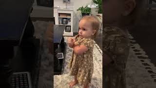 Little girl has entire argument without saying a word [upl. by Knox]