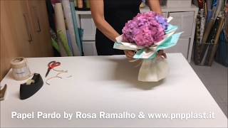 Bouquet with bicolor cellophane strips wrapflowers [upl. by Atirb]