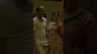 ഇവൻ എന്താ ഇങ്ങനെ  Escape Movie Scene comedyshorts shortvideos movie [upl. by Ahtan]