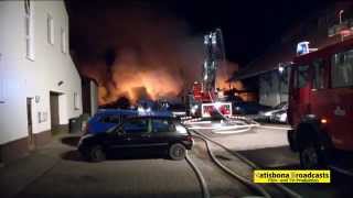 Lagerhalle im Vollbrand  Hoher Sachschaden  10062012 [upl. by Nathan]