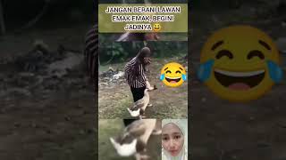 Emak Emak Lucu  Saat Angsa Melirik Emakemak Ini Langsung Beraksi 🙈 [upl. by Smith832]